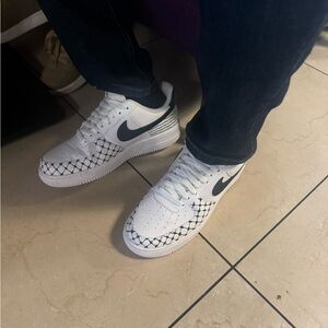 Meet your Posher, Amir